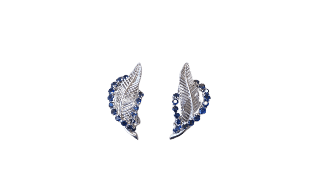 Boucles d'oreilles Boucles d’oreilles à clip plume en or blanc 18k et saphirs 58 Facettes