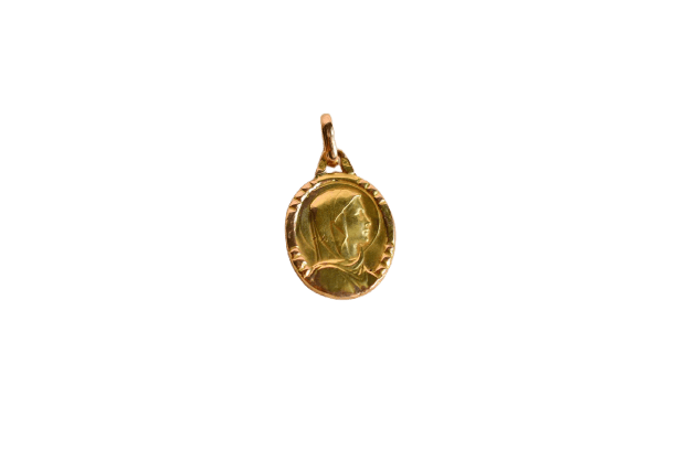 Pendentif Médaille mariale en or jaune 18 carats 58 Facettes 3530