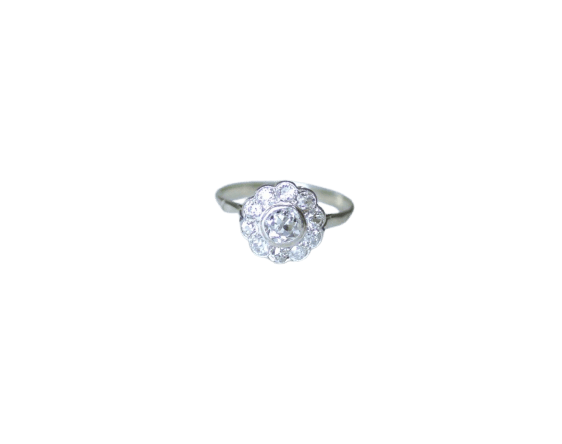 Bague 56 Bague marguerite Art Déco en or blanc et platine et diamants 58 Facettes