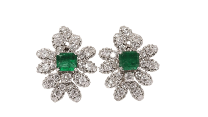 Boucles d'oreilles Boucles d’oreilles en or blanc 18 kt, diamants et émeraudes 58 Facettes 30089