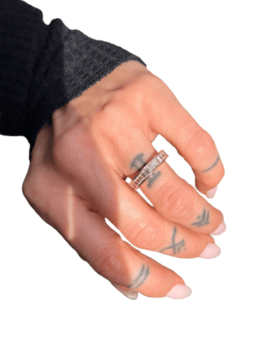 Bague 48 Bague alliance américaine tour complet en or jaune 18 carats et diamants baguette 58 Facettes