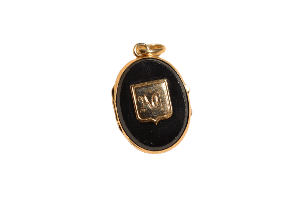 Pendentif Pendentif ouvrant porte-photos en or jaune 18 carats et onyx 58 Facettes 3484