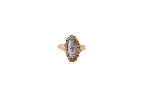 Bague 51.5 Bague Marquise figure sainte émaillée en or jaune 18 carats 58 Facettes Ref3073