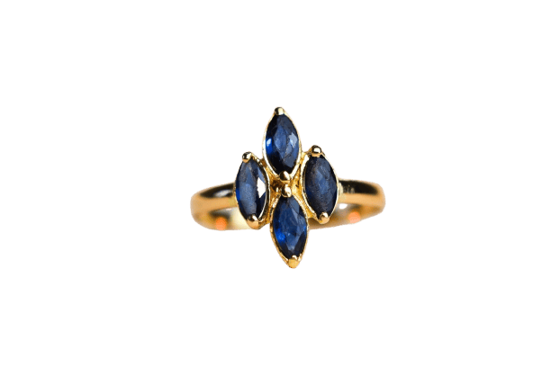 Bague 56 Bague - Bague saphirs taille navette en or jaune 18 carats 58 Facettes 3765