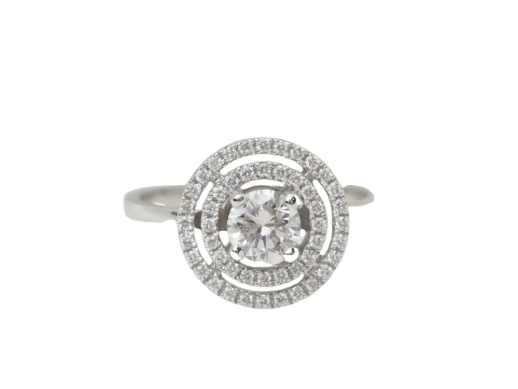 Bague 52 Bague solitaire en or blanc 18 ct et diamants 58 Facettes 29912