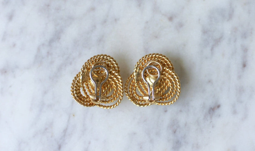Boucles d'oreilles Gübelin - Boucles d’oreilles clip torsadées en or jaune 18kt et perles 58 Facettes