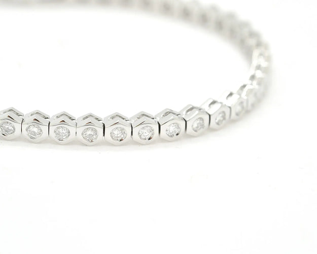 Bracelet Bracelet tennis en or blanc 18 kt et diamants 2,30 ct 58 Facettes 13060