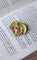 Broche Broche chimère ancienne en or jaune 18k et diamant taille coussin 58 Facettes