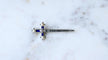 Broche Broche épée ancienne en argent et perles fines 58 Facettes