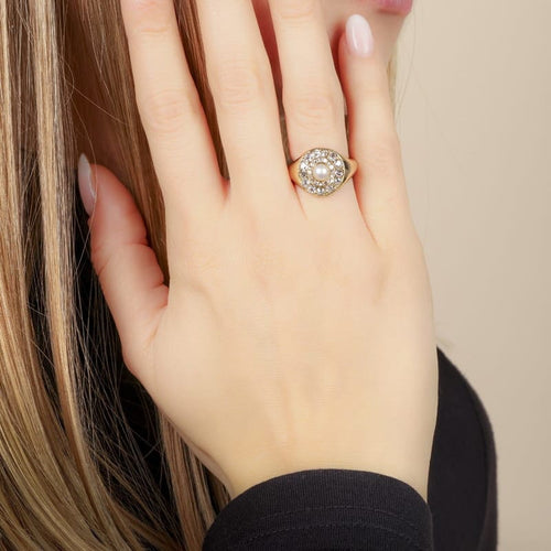 Bague 50 Chevalière en or jaune 18 carats, perle fine et diamants 58 Facettes OC-61E00515