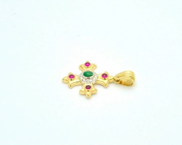 Pendentif Pendentif croix en or jaune 18 kt, émeraude, rubis et diamants 58 Facettes 8373
