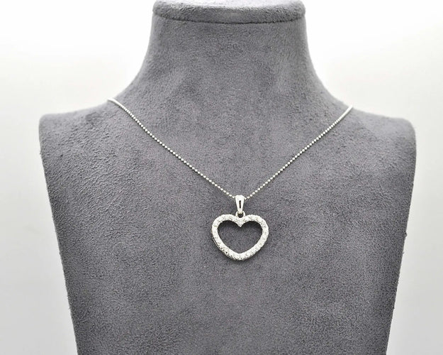 Collier Collier - Pendentif cœur en or blanc 18 ct et diamants 0,58 ct 58 Facettes 8871
