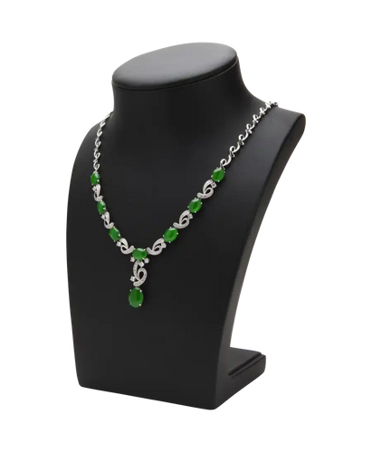 Collier Chow Tai Fook - Collier Jade Merveille de Chine en or blanc 18K et diamants 58 Facettes BO220328/MERVEILLEDEHONGKONGCHOWTAIFOOK
