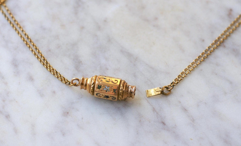 Collier Collier régional en or jaune 18kt, fermoir barillet émaillé 58 Facettes