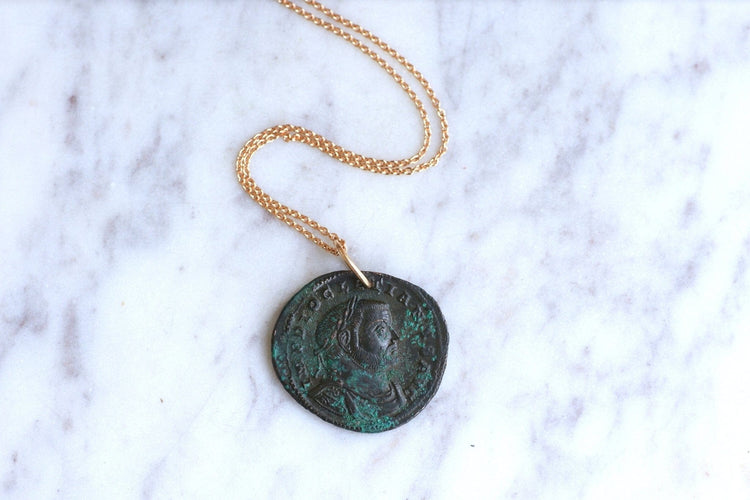 Pendentif Pendentif pièce romaine Dioclétien en or rose 18kt 58 Facettes