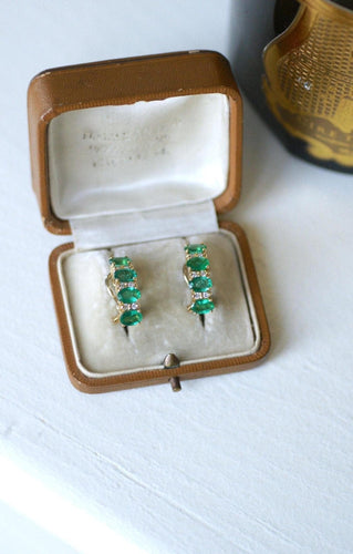 Boucles d'oreilles Boucles d’oreilles demi-créoles en or jaune 18k et diamants, émeraudes 58 Facettes