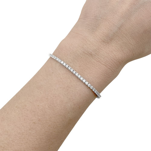 Bracelet Bracelet ligne en or blanc 18 carats et diamants 58 Facettes 35337