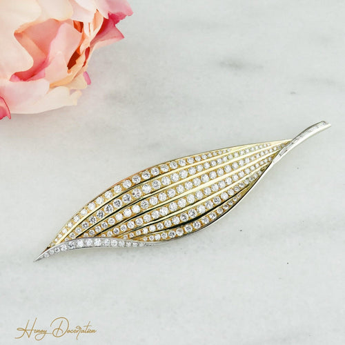 Pendentif Brosche/Pendentif feuille en or jaune 18 carats et diamants 58 Facettes 1702