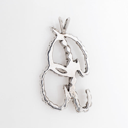 Pendentif 3.81 Pendentif lettre B vintage en or blanc 14k et diamants 58 Facettes G13153