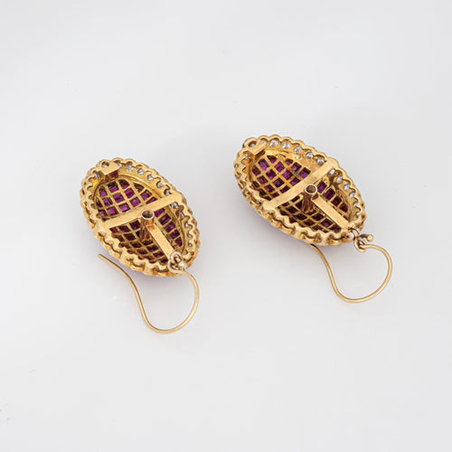 Boucles d'oreilles Boucles d’oreilles pendantes - Rubis et diamants en or jaune 18 carats 58 Facettes G13656