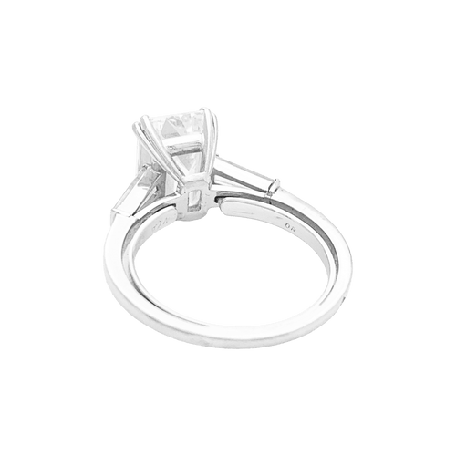 Bague 55 Van Cleef & Arpels - Bague solitaire en platine avec diamant taille émeraude 4,01 ct 58 Facettes 34698