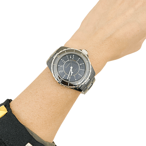 Montre Chanel J12 - Montre en céramique noire et acier 58 Facettes 34277