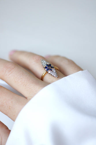 Bague 50 Bague marquise étoile en or jaune 18k et platine, saphirs et diamants 58 Facettes