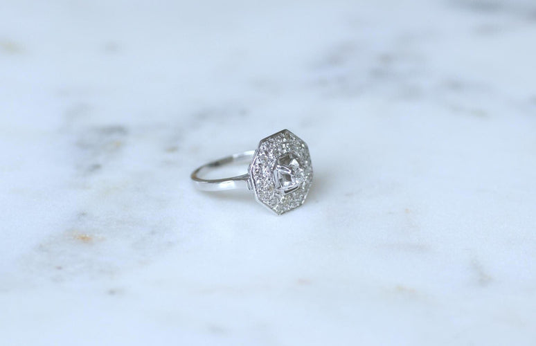 Bague 53 Bague Art Déco octogonale en platine et diamants 0,65 ct 58 Facettes