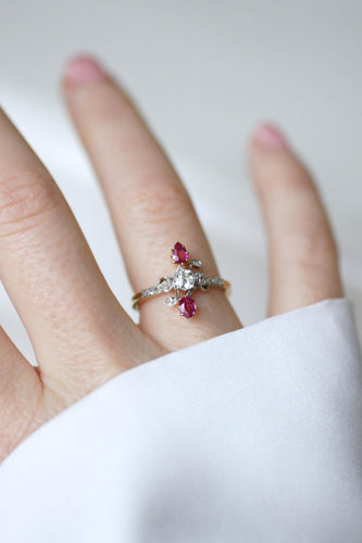 Bague 54 Bague Toi et Moi Belle Époque en or jaune 18k, platine, rubis et diamants 58 Facettes