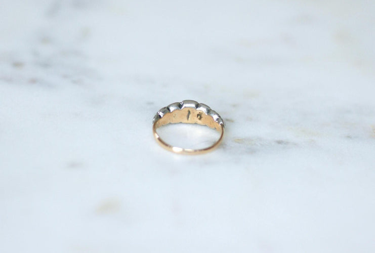 Bague 51 Bague jarretière en or rose 14Kt et argent, diamants taillés en table et rose 58 Facettes