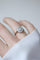 Bague 56 Bague marguerite Art Déco en or blanc et platine et diamants 58 Facettes