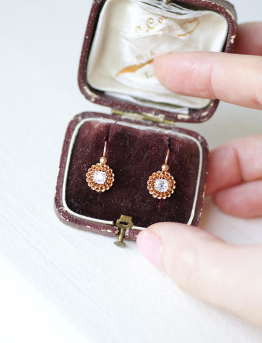 Boucles d'oreilles Boucles d'oreilles dormeuses taille ancienne coussin en or rose et diamants 58 Facettes