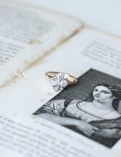 Bague 56 Bague trèfle ancienne en or rose 18 ct et platine, diamants 58 Facettes