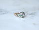 Bague 55 Bague dôme Art déco en or rose et platine, émeraudes et diamants 58 Facettes
