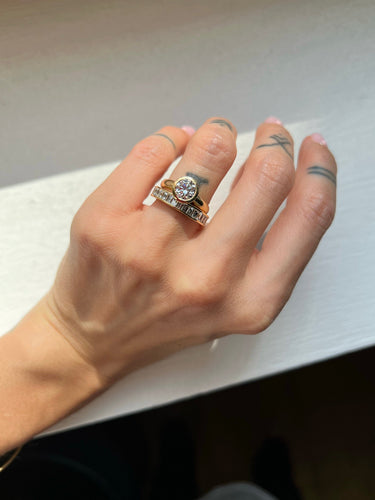 Bague 48 Hublot - Bague solitaire en or jaune 18 carats et diamant 1,12 ct 58 Facettes