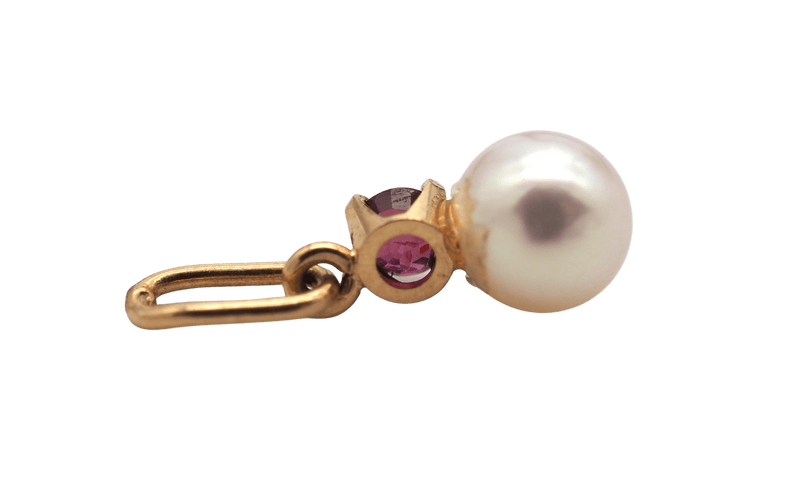 Pendentif Pendentif en or jaune, perle et rubis 58 Facettes
