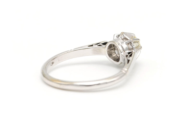 Bague 53 Bague Art Déco en or blanc sertie d'un diamant 58 Facettes B605