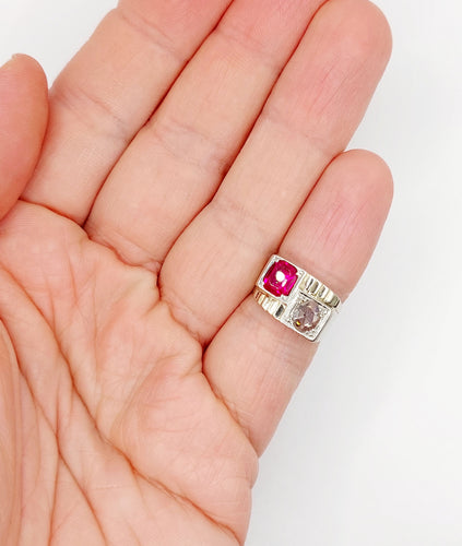 Bague 47 Bague chevalière art deco or blanc 18k et platine ornée d'un diamant taille rose et d'un rubis synthétique 58 Facettes A04973