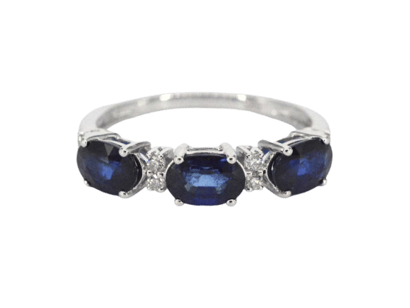 Bague Bague en or blanc avec diamants et saphir 58 Facettes 2122