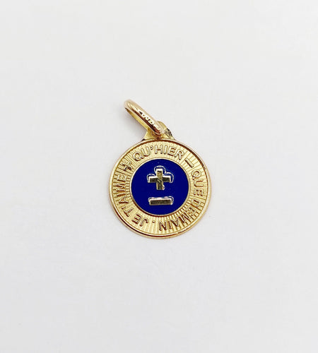 Pendentif AUGIS - Pendentif médaille d'amour or jaune "+ qu'hier - que demain" - L'Élégante Bleue 58 Facettes J10797X000