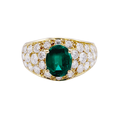 Bague 52 Bague or jaune, émeraude ovale et pavage diamants. 58 Facettes 32742