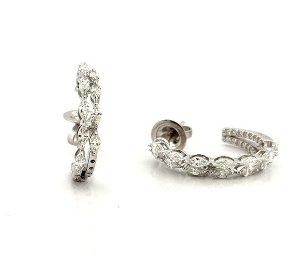 Boucles d'oreilles Boucles d’oreilles créole or blanc 18 carats et diamants navettes 58 Facettes