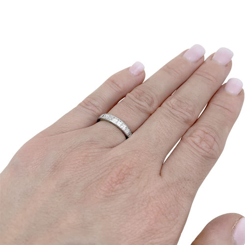Bague 48 Alliance en platine et diamants. 58 Facettes 35108