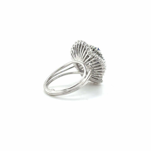 Bague 56 Bague Jupe Or blanc - Tanzanite et Diamants - Année 70 58 Facettes 1.0002595/1