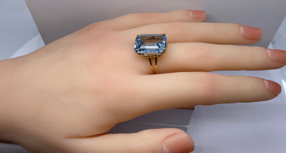 Bague 54 Bague en or jaune 18 carats et aigue marine 58 Facettes AB518