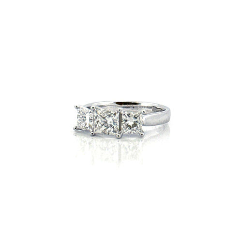 Bague 53 Bague trilogie or blanc avec diamants 58 Facettes