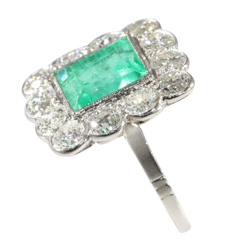 Bague 52 Grâce géométrique : une bague Art déco vintage avec émeraude et diamants 58 Facettes 24110-0131
