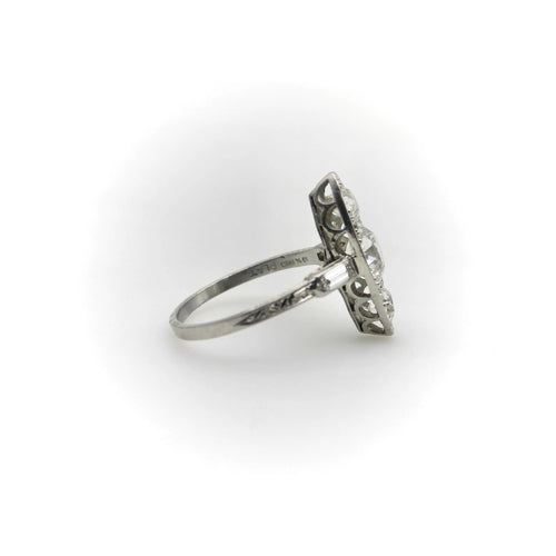 Bague Bague en platine édouardienne avec diamant taille européenne ancienne en forme de navette 58 Facettes