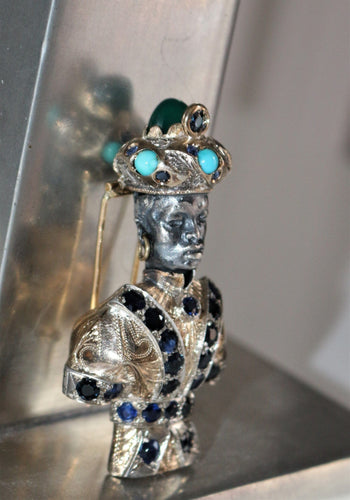 Broche Moretto Blackamoor broche or jaune 18k saphirs turquoises 58 Facettes 377