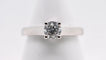 Bague Bague solitaire en or blanc avec diamant de 0,750 carat 58 Facettes